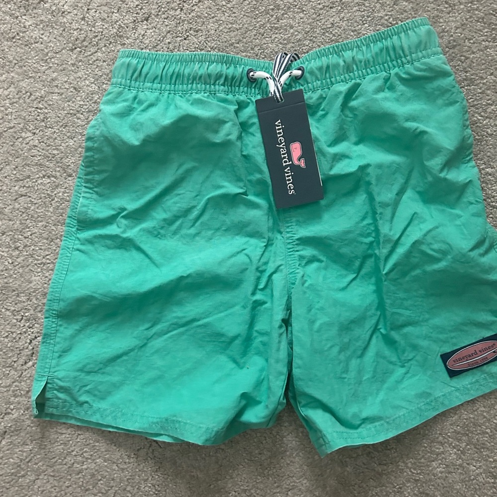 Vineyard Vines Boys Chappy Swim Trunks, Size Small. NWT